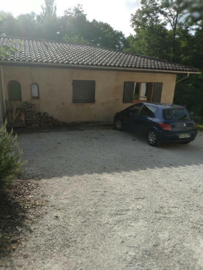 Gite Zen Dans Les Bois Blesignac 外观 照片